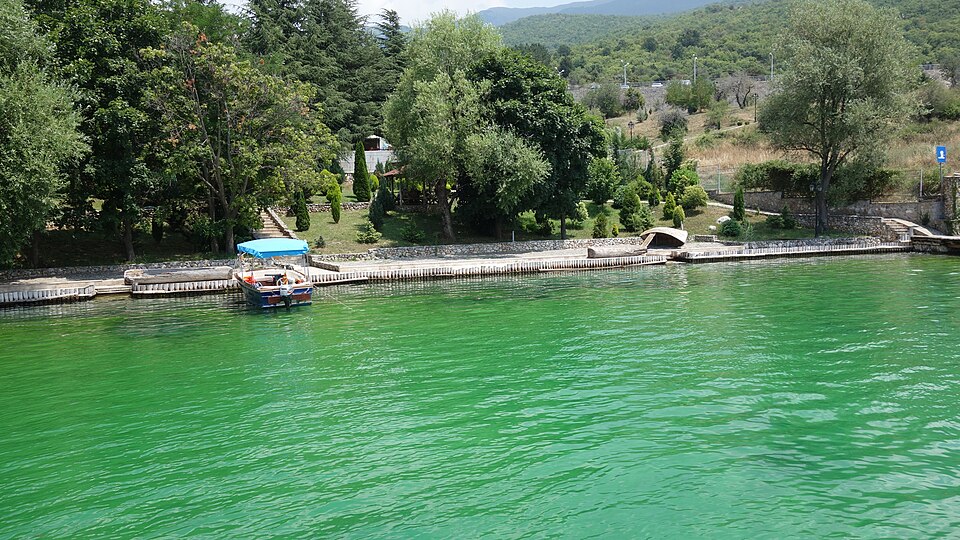 960px-Наколна_населба_Охрид_(46)