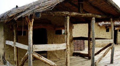 960px-Реконструирана_кукичќа_во_Заливот_на_Коските,_Градиште,_Охрид